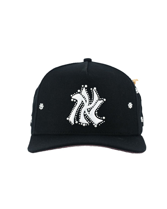 GIRL WITH THE PEARL EARRING CAP